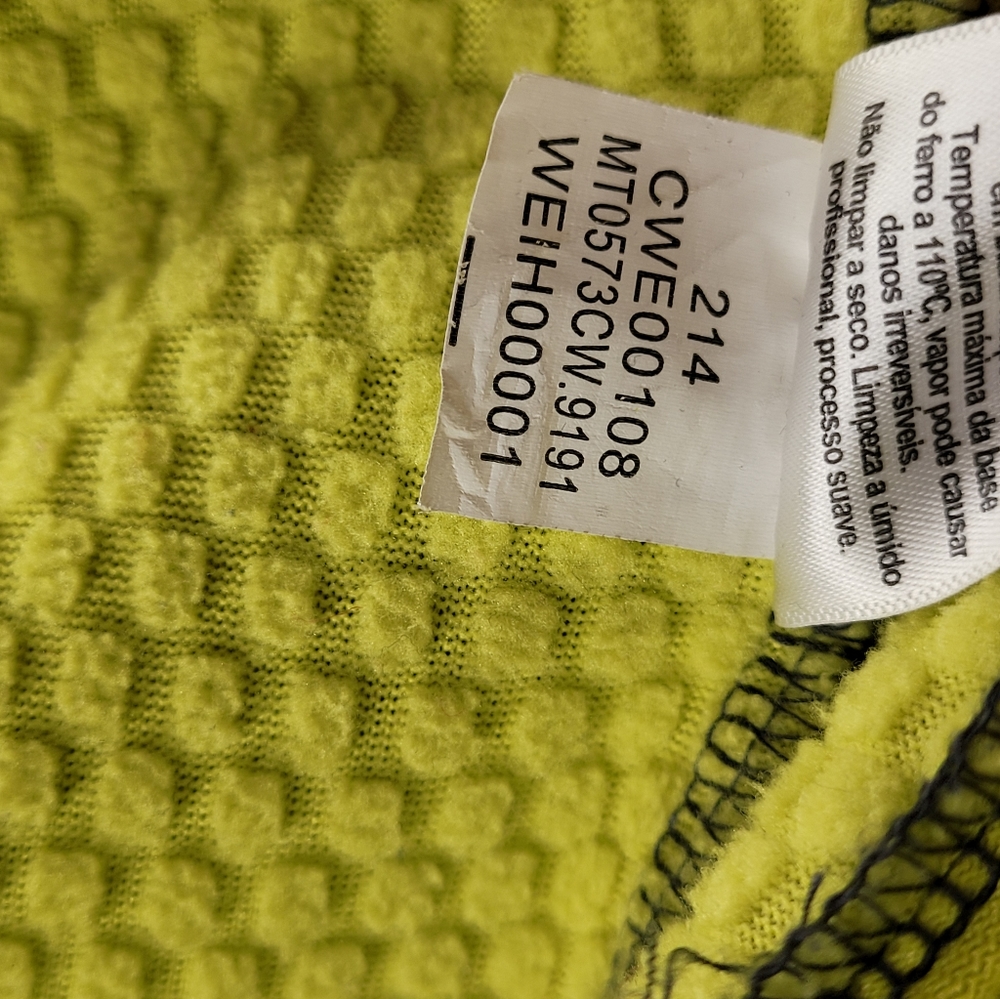 Asics runner jacket - Picture 7 of 14